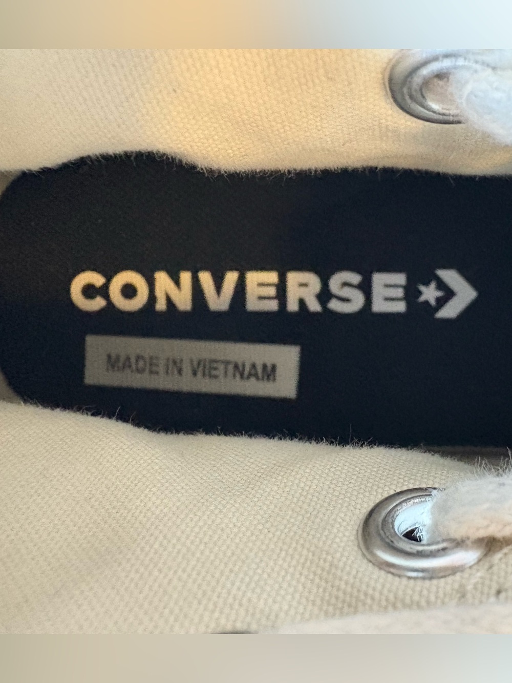 Converse Black & White Women 8.5/ Men’s  7Platform Run Star High-Top Sneaker - Picture 6 of 6